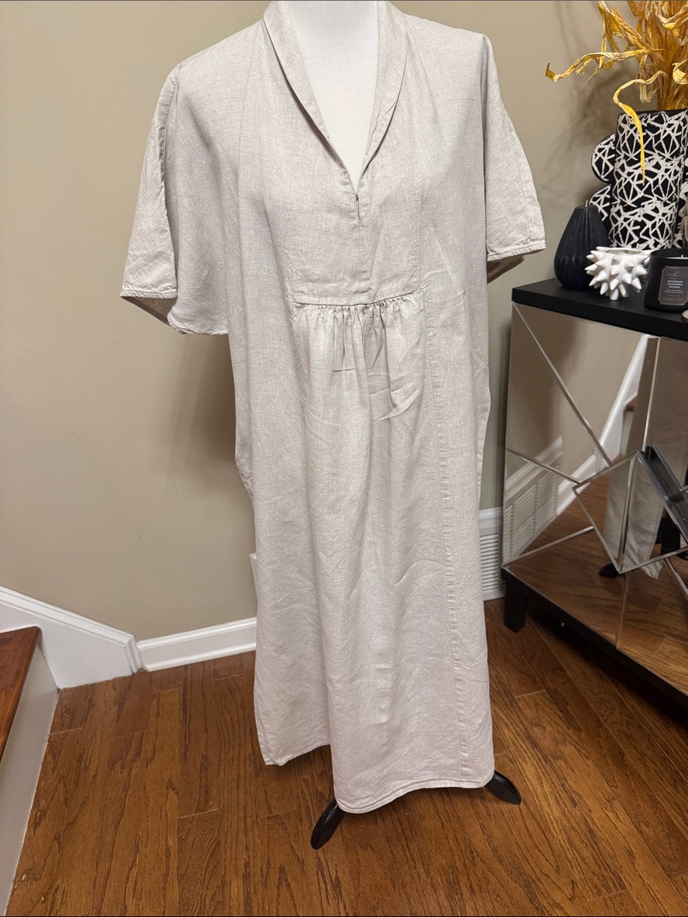 Tuckernuck Linen Midi Dress in Light Beige Size XL pre-owned.